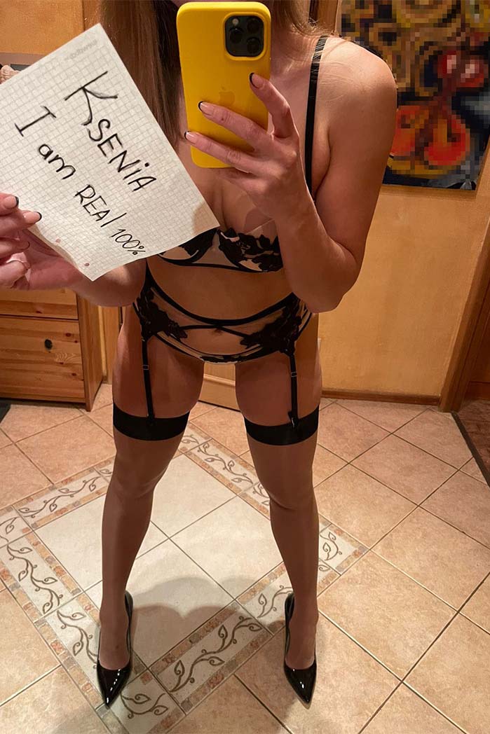 Real escort girl with genuine photos in Saint Petersburg
